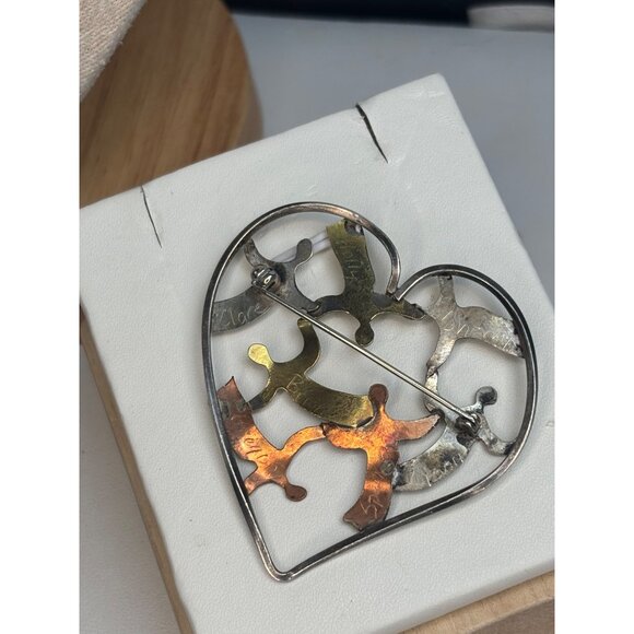 Vintage Heart Shaped Brooch Pin - Picture 8 of 8